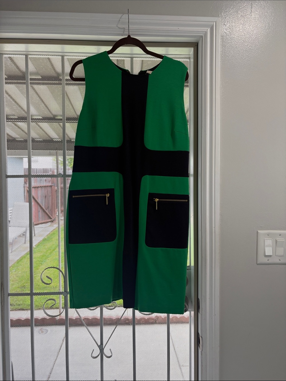 Michael Kors size 14Green & Black Colorblock Sleeveless Dress with Zip Pockets